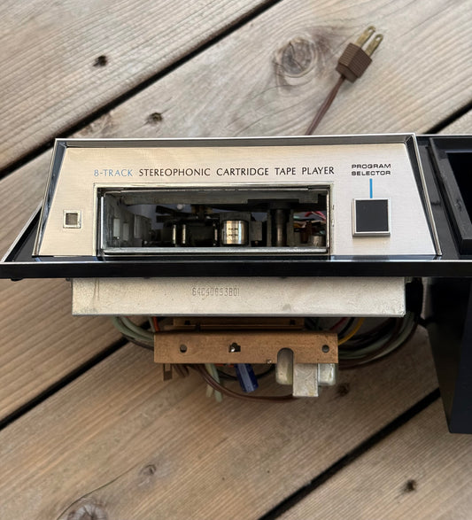 Vintage Zenith Solid State 8-Track Tape Player (Model Y633 / Y635) – Fully Restored