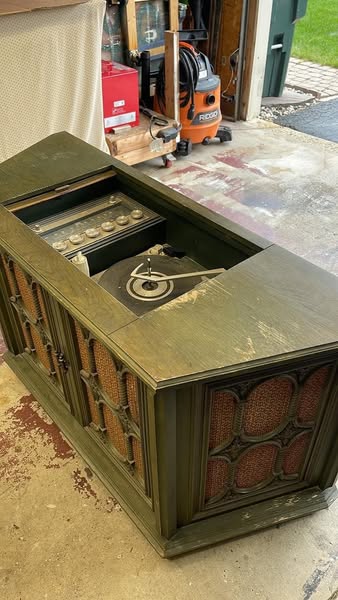 Magnavox - "the Hulk"