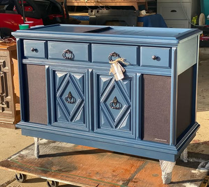 Magnavox - "Blue Beauty"