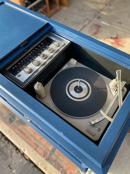 Magnavox - "Blue Beauty"