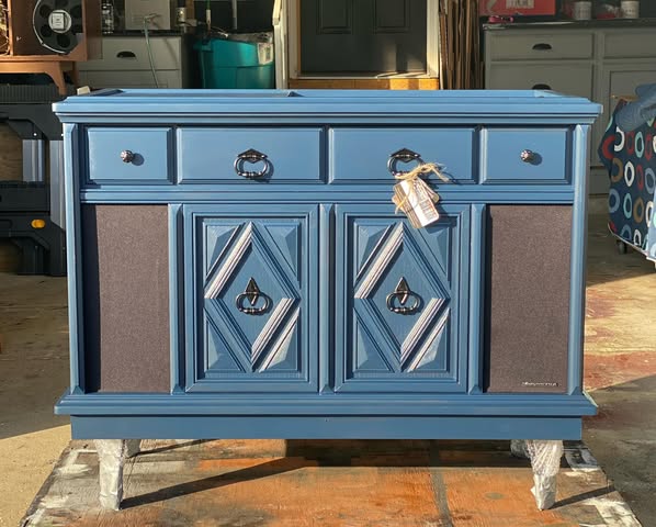 Magnavox - "Blue Beauty"