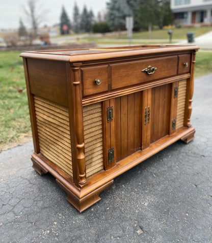 Magnavox 1P3612 ($575.00 USD)