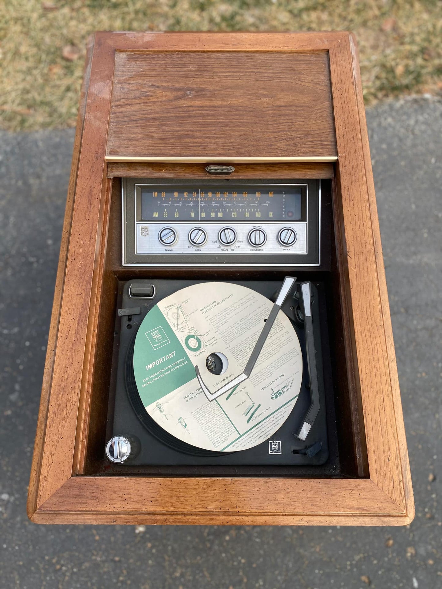 Magnavox End Table ($500.00 USD)