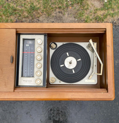 Magnavox Astro Sonic ($600.00 USD)