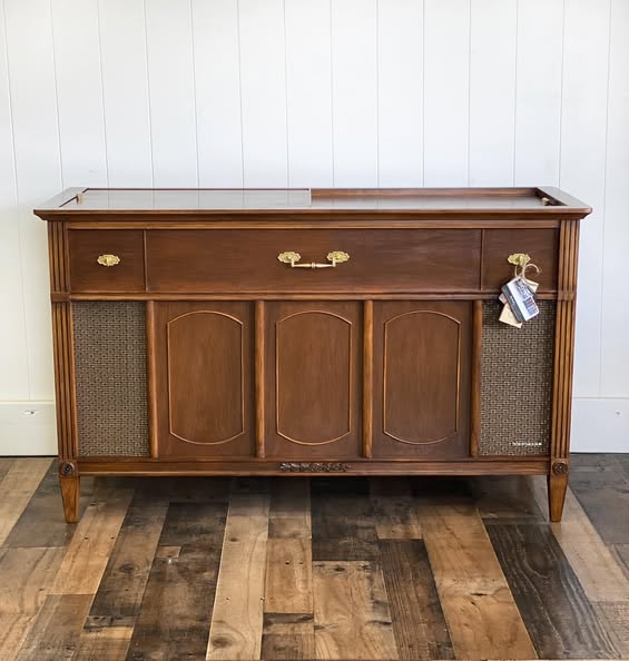 Magnavox - Chicago Land