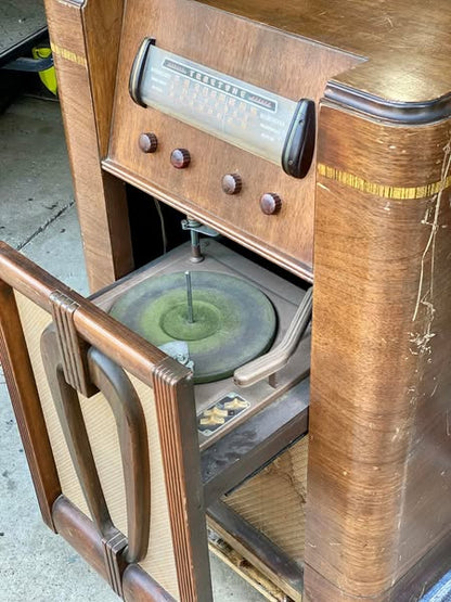 Old Truetone, with a more modern Record Changer