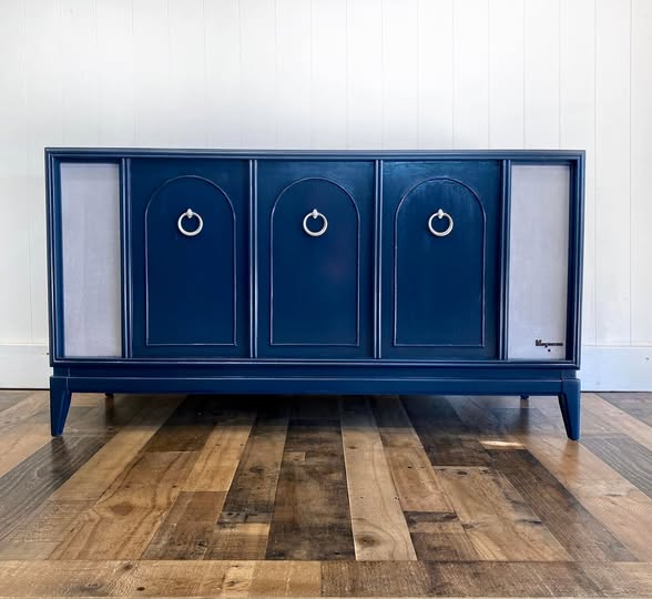 Magnavox (Blue and Gray)