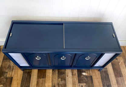 Magnavox (Blue and Gray)