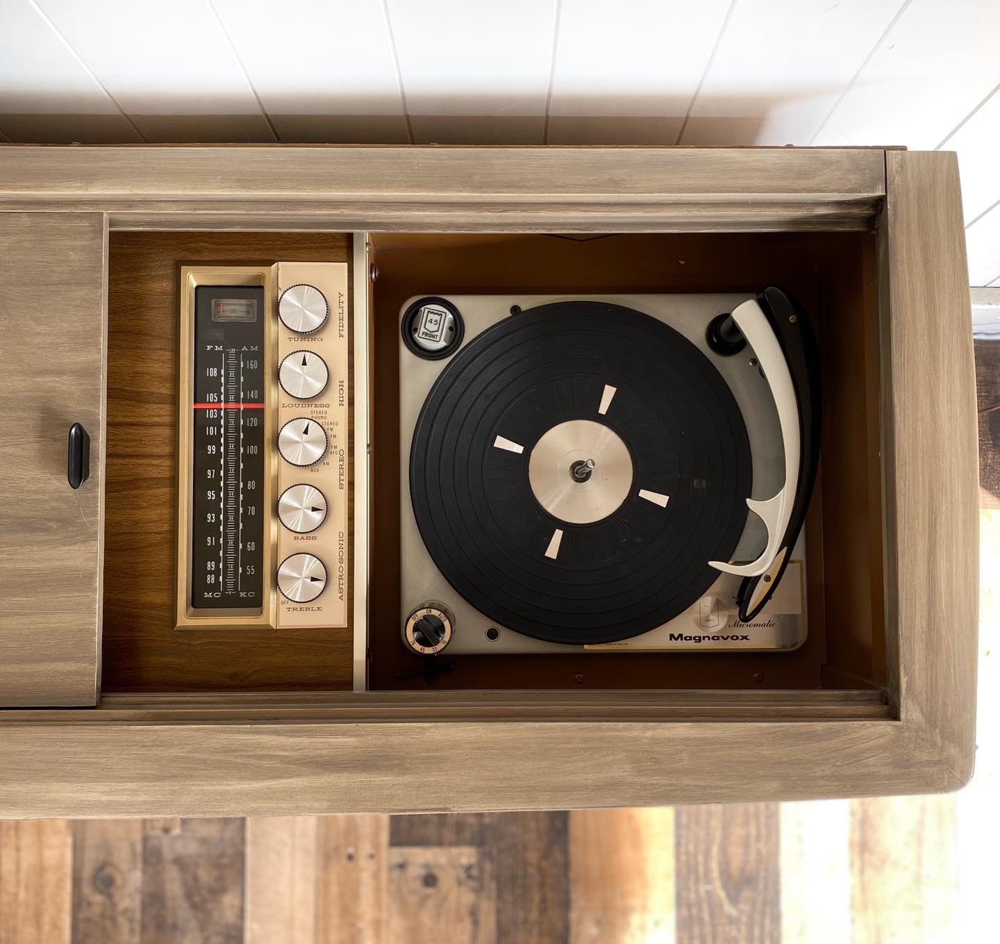 Magnavox - Customer color