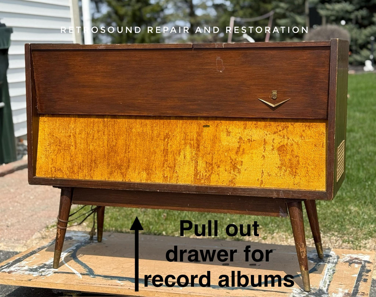 Grundig Majestic ($2,100.00 USD)