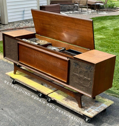 GE with Reel to Reel ($3,000.00 USD)