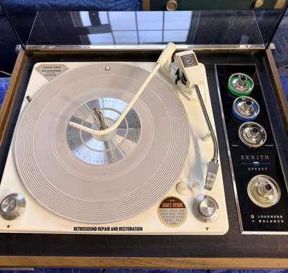 Zenith - Circle of Sound Record player