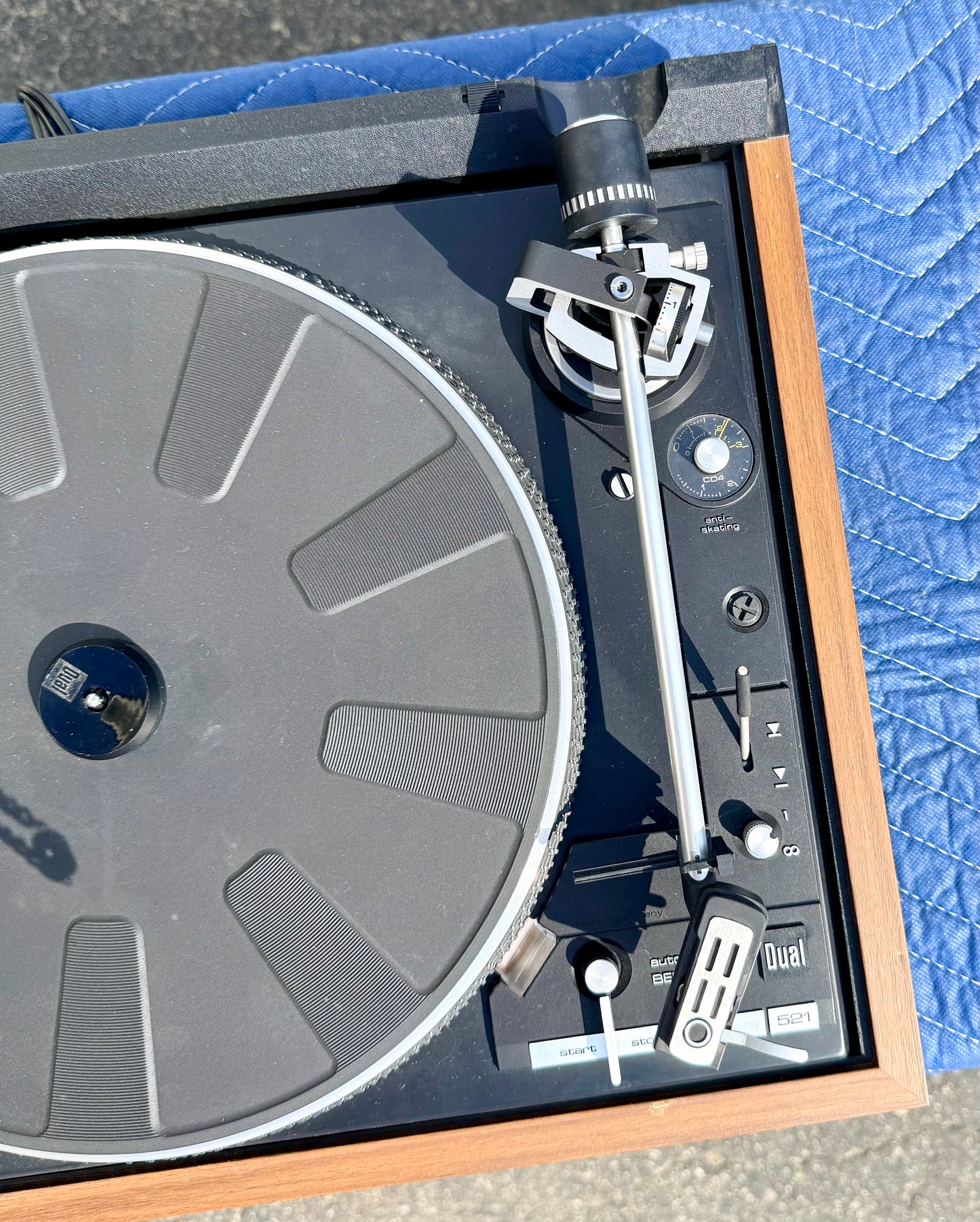 Dual 521 Fully Automatic Belt-Drive Turntable