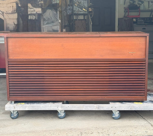 V-M Model 1000