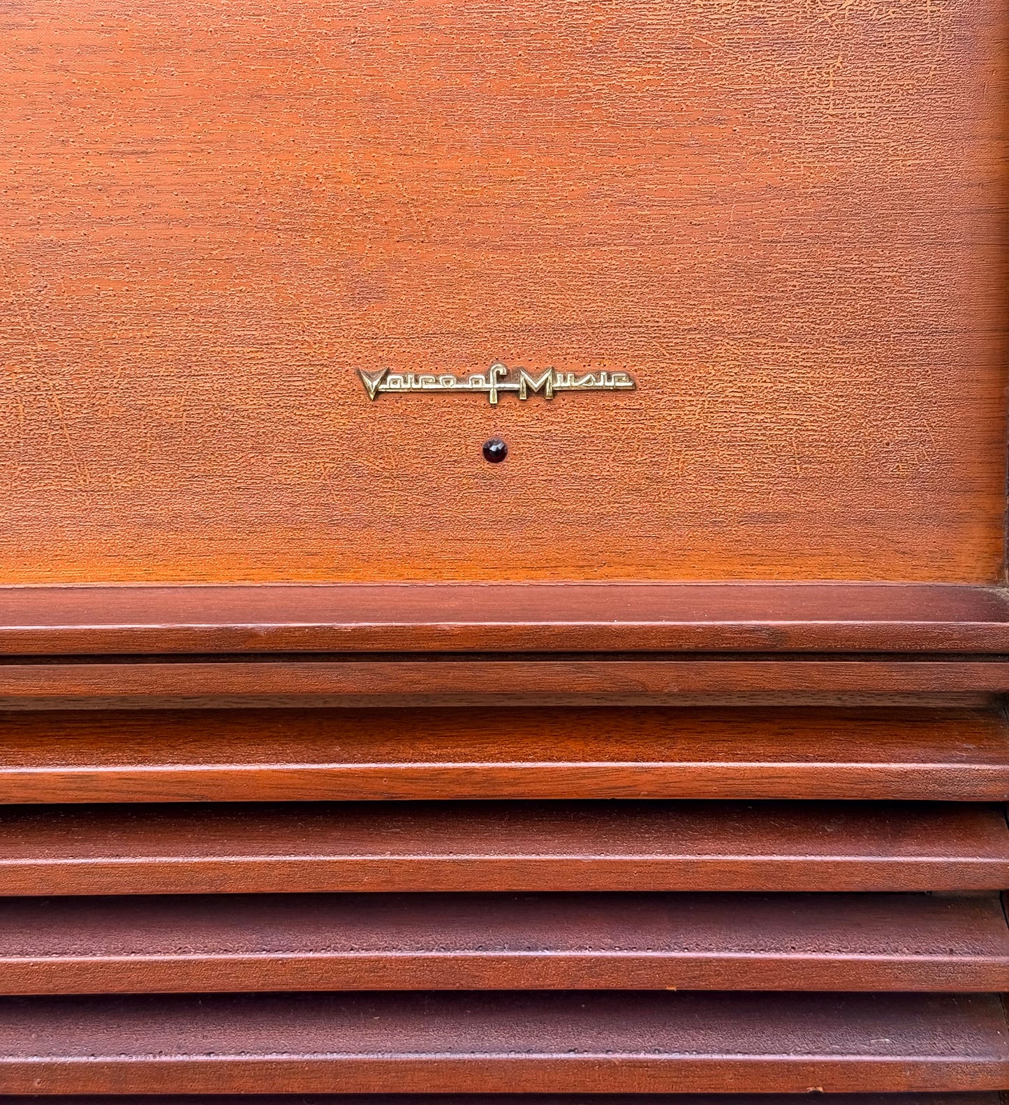 V-M Model 1000