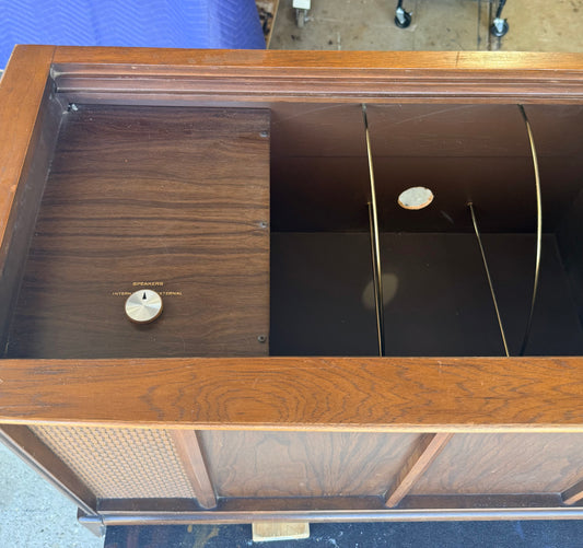 Magnavox