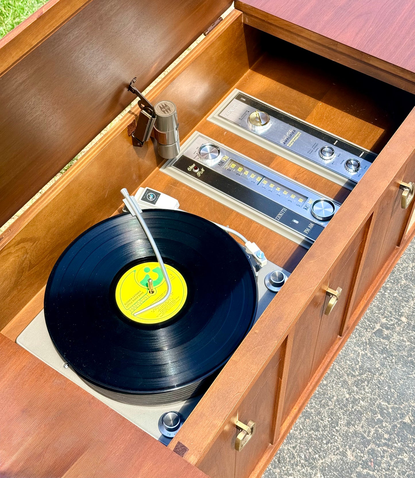 ✨Zenith Stereo Console - SHIPPING INCLUDED